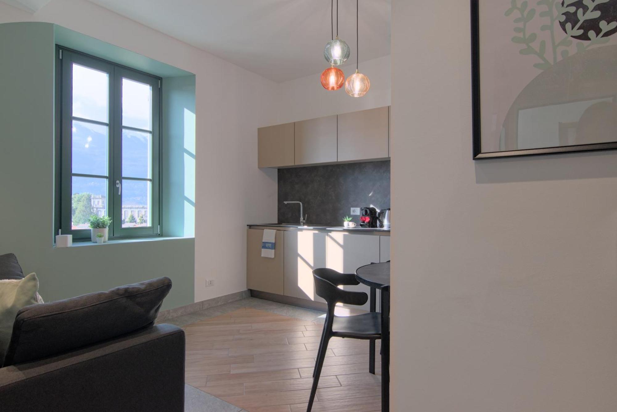 Ca Del Lasco - Modern Apartments In Classic Villa Беллано Экстерьер фото